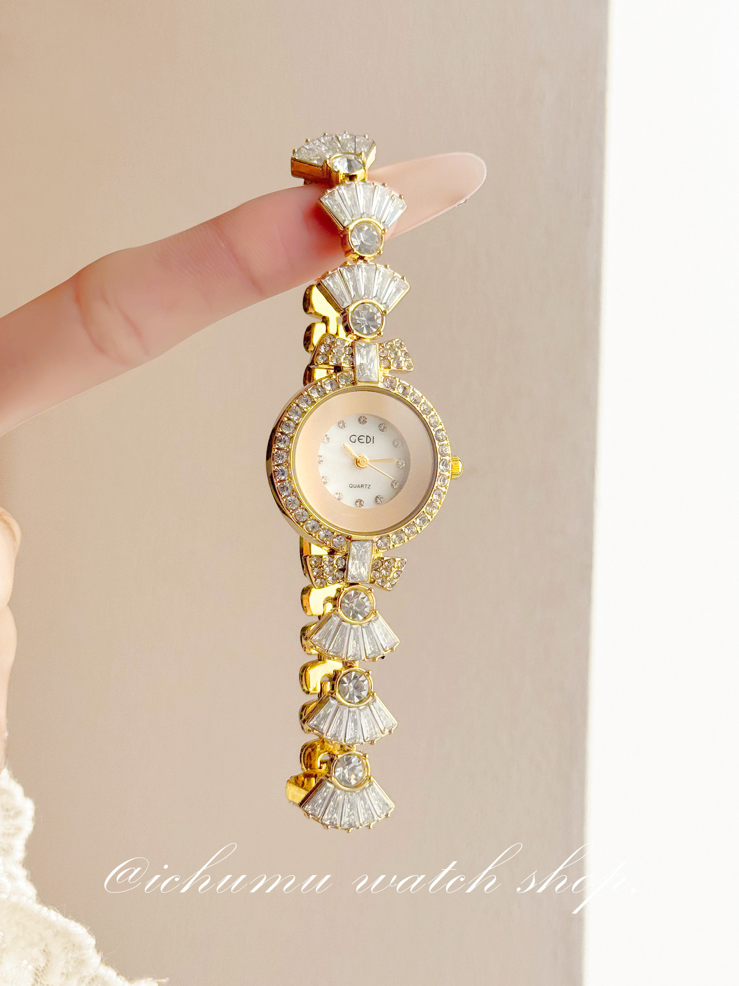 Zeemeermin dameshorloge Licht  - Luxury Watch With Bracelet recensie en prijs