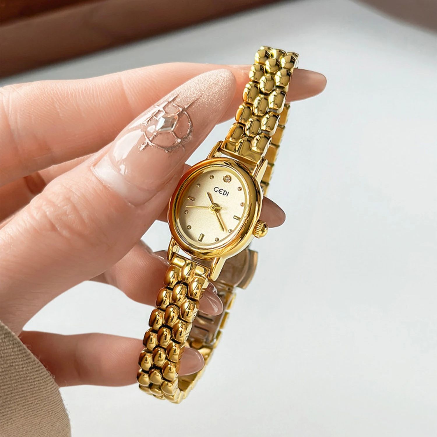 Origineel luxe dameshorloge va - Luxury Watch Index recensie en prijs