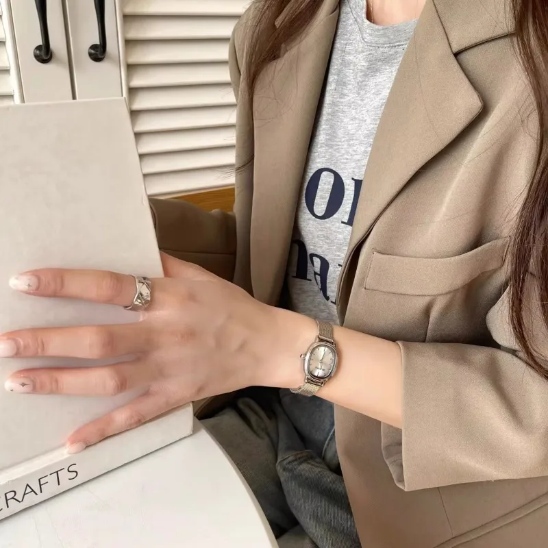 Kleine Ovale Wijzerplaat Groen - Luxury Watch Girl recensie en prijs